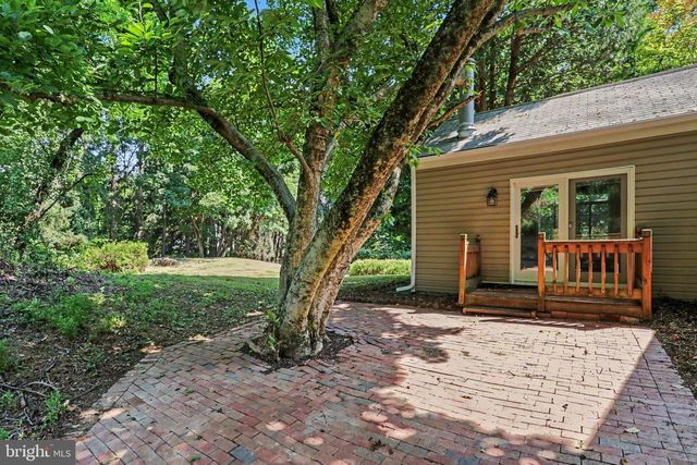 2415 PAXTON CHURCH RD, Harrisburg, PA 17110