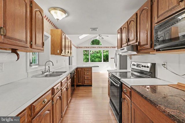 2415 PAXTON CHURCH RD, Harrisburg, PA 17110