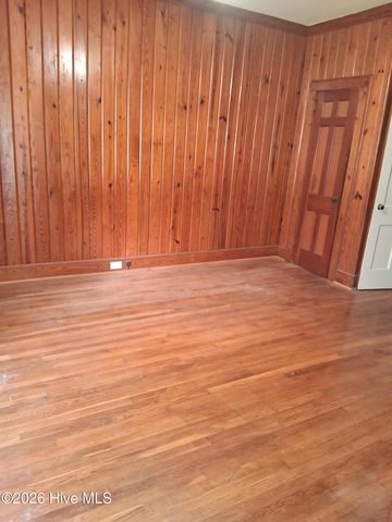 404 Wilson Avenue, Kinston, NC 28501
