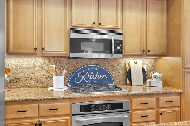 8963 Cuyamaca, Corona, CA 92883