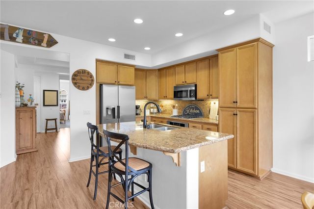 8963 Cuyamaca, Corona, CA 92883