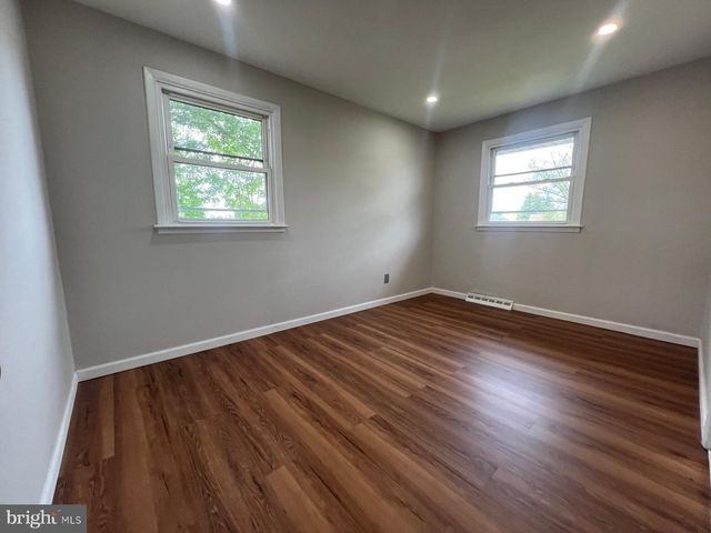 7406 JACKSON AVE, Pennsauken, NJ 08109