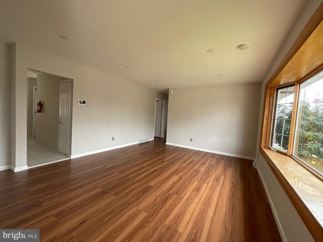 7406 JACKSON AVE, Pennsauken, NJ 08109