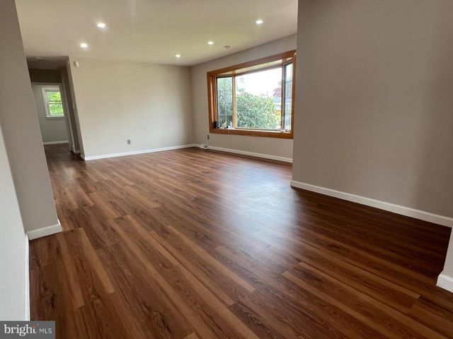 7406 JACKSON AVE, Pennsauken, NJ 08109
