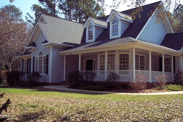 2401 Gillingham Drive, Apex, NC 27539