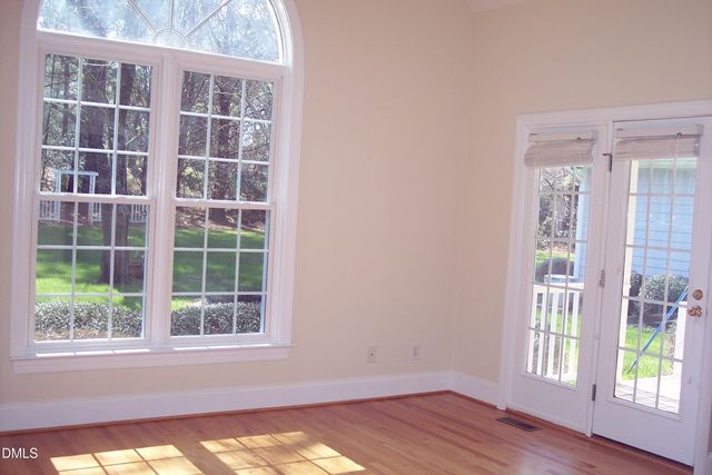 2401 Gillingham Drive, Apex, NC 27539