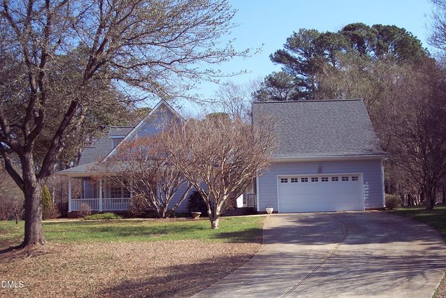 2401 Gillingham Drive, Apex, NC 27539