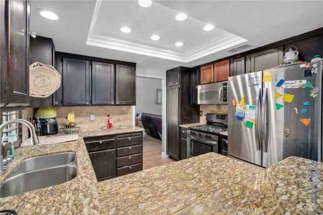 650 Rock Vista Drive, Corona, CA 92879