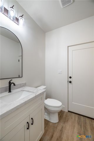 112 Ridgehaven Trail, Victoria, TX 77905