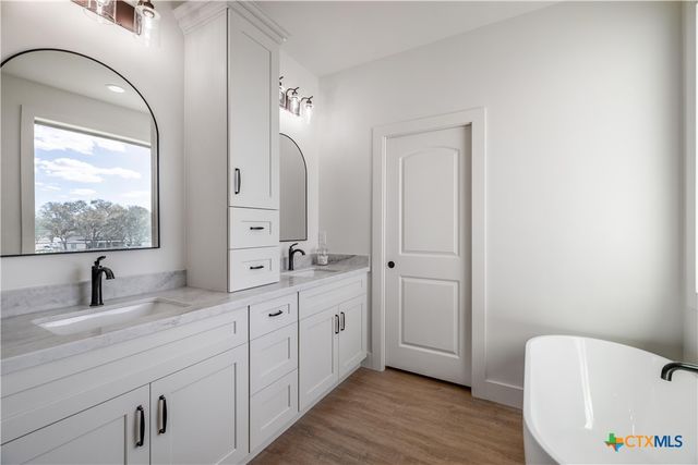 112 Ridgehaven Trail, Victoria, TX 77905