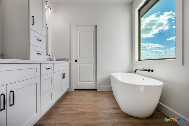 112 Ridgehaven Trail, Victoria, TX 77905