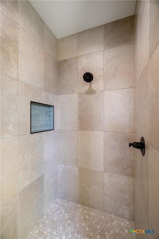 112 Ridgehaven Trail, Victoria, TX 77905