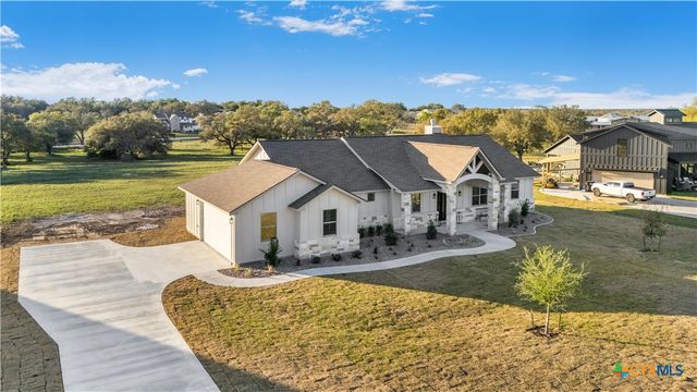 112 Ridgehaven Trail, Victoria, TX 77905