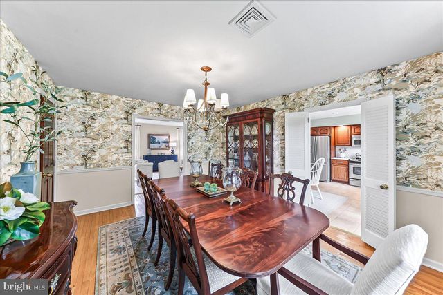 1026 WALTHAM RD, Berwyn, PA 19312