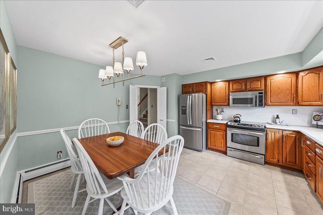 1026 WALTHAM RD, Berwyn, PA 19312