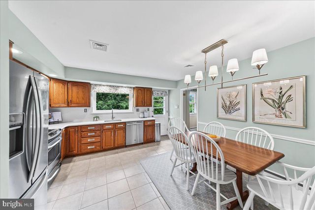 1026 WALTHAM RD, Berwyn, PA 19312