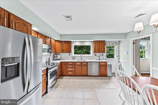 1026 WALTHAM RD, Berwyn, PA 19312