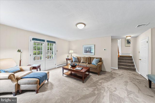 1026 WALTHAM RD, Berwyn, PA 19312