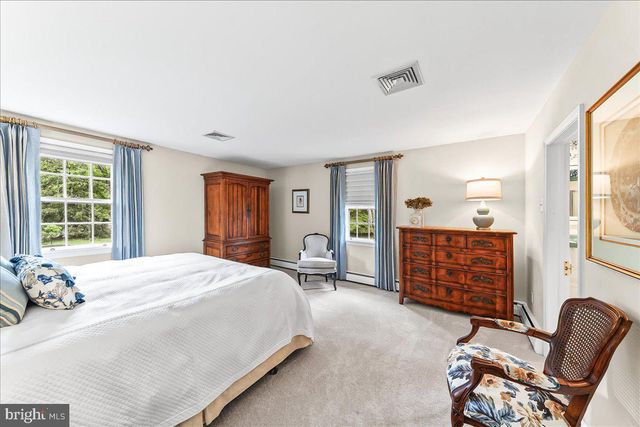 1026 WALTHAM RD, Berwyn, PA 19312