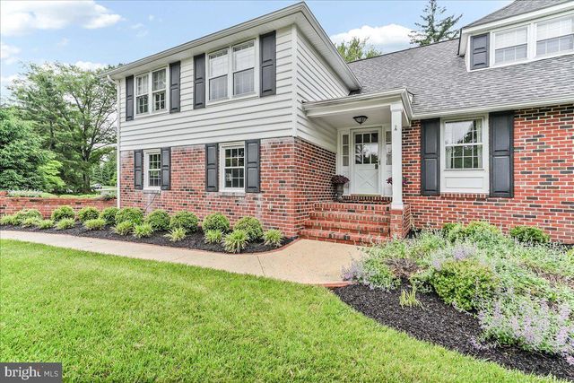 1026 WALTHAM RD, Berwyn, PA 19312