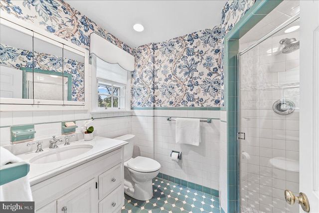 1026 WALTHAM RD, Berwyn, PA 19312