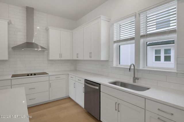 1066 2ND Avenue N, Jacksonville Beach, FL 32250