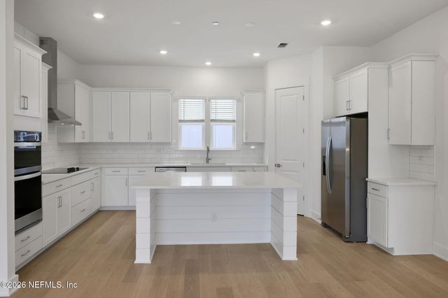 1066 2ND Avenue N, Jacksonville Beach, FL 32250