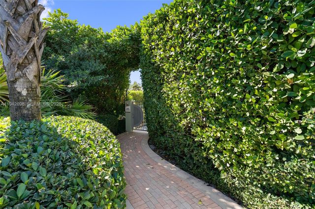 1455 Ocean Dr 1009, Miami Beach, FL 33139