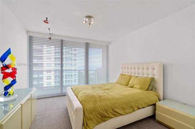 1455 Ocean Dr 1009, Miami Beach, FL 33139