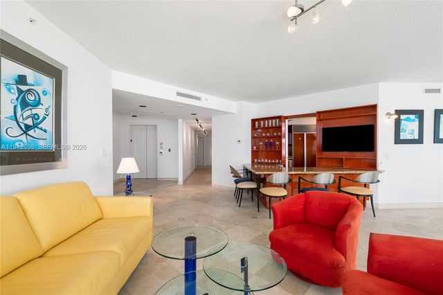 1455 Ocean Dr 1009, Miami Beach, FL 33139