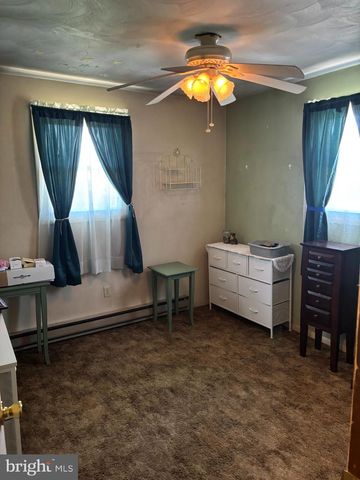 20 COMMERCE ST, New Oxford, PA 17350