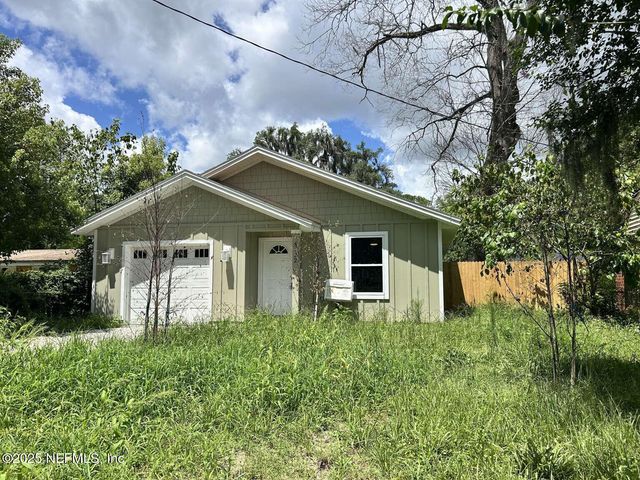 8722 7TH Avenue, Jacksonville, FL 32208