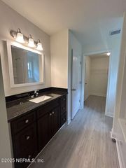 8722 7TH Avenue, Jacksonville, FL 32208