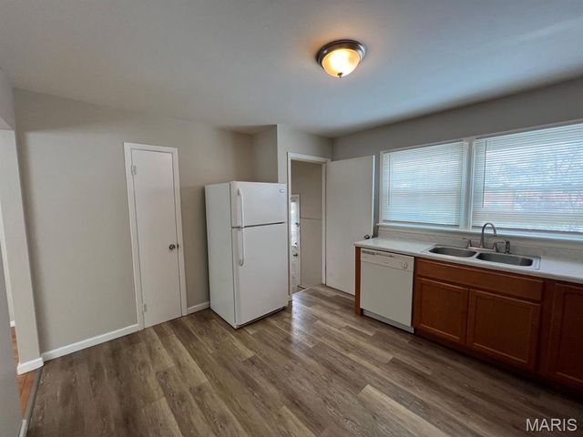 10117 Niblic Drive, Overland, MO 63114