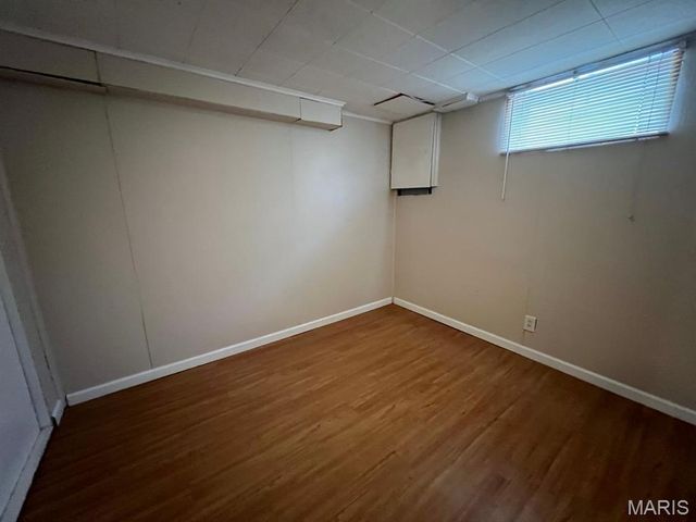 10117 Niblic Drive, Overland, MO 63114