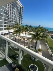 10275 Collins Ave 420, Bal Harbour, FL 33154