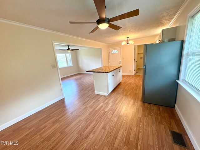 1849 Old Harlan Road, Jonesville, VA 24263