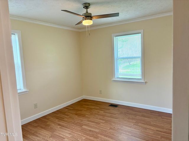 1849 Old Harlan Road, Jonesville, VA 24263