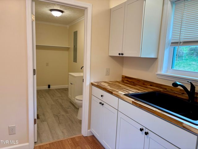 1849 Old Harlan Road, Jonesville, VA 24263