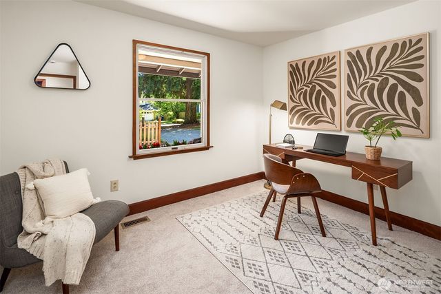 3050 126th Avenue NE, Bellevue, WA 98005