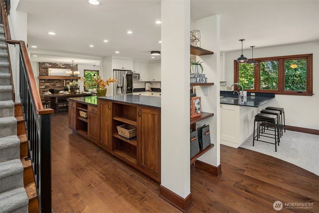 3050 126th Avenue NE, Bellevue, WA 98005