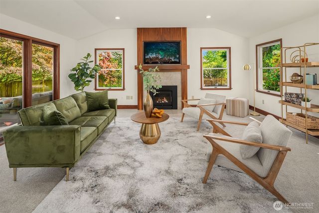 3050 126th Avenue NE, Bellevue, WA 98005