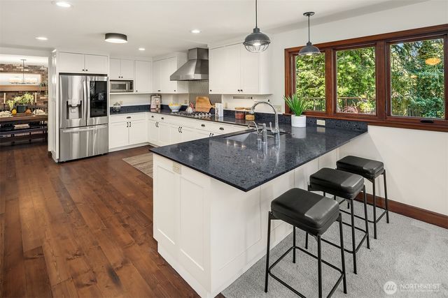 3050 126th Avenue NE, Bellevue, WA 98005