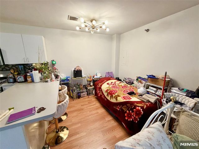 336 Bloomfield Avenue 3B, Caldwell, NJ 07006