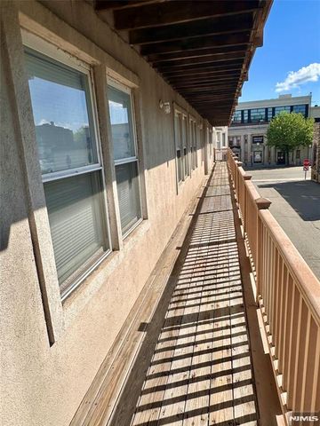 336 Bloomfield Avenue 3B, Caldwell, NJ 07006