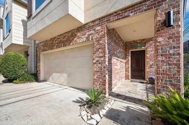 3878 Center Street, Houston, TX 77007