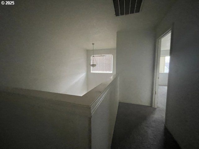 1006 Ne MARINERS Loop, Portland, OR 97211