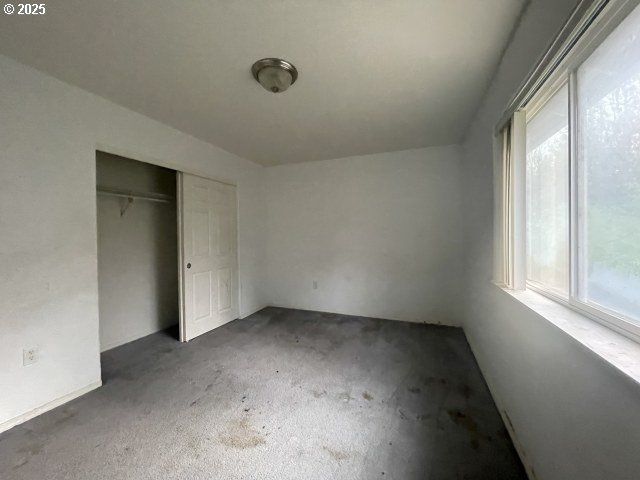 1006 Ne MARINERS Loop, Portland, OR 97211