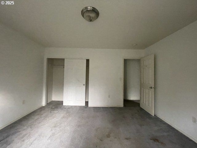 1006 Ne MARINERS Loop, Portland, OR 97211