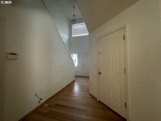 1006 Ne MARINERS Loop, Portland, OR 97211